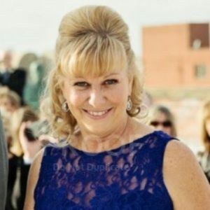 Meet your Posher, Debbie